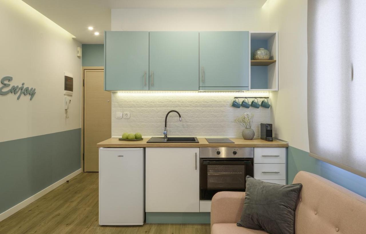 Τhe Half Root Suite In The Heart Of City Center Tesalónica Exterior foto