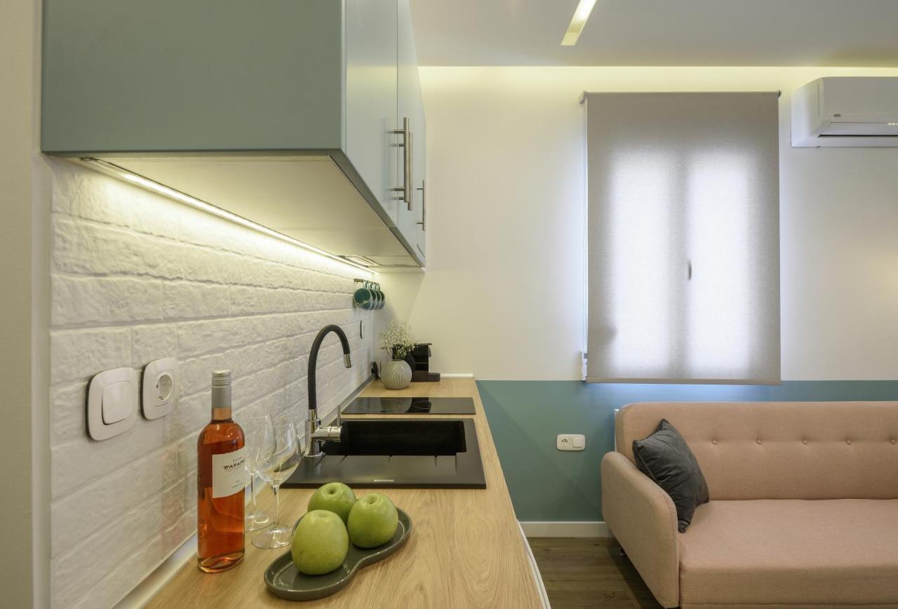 Τhe Half Root Suite In The Heart Of City Center Tesalónica Exterior foto