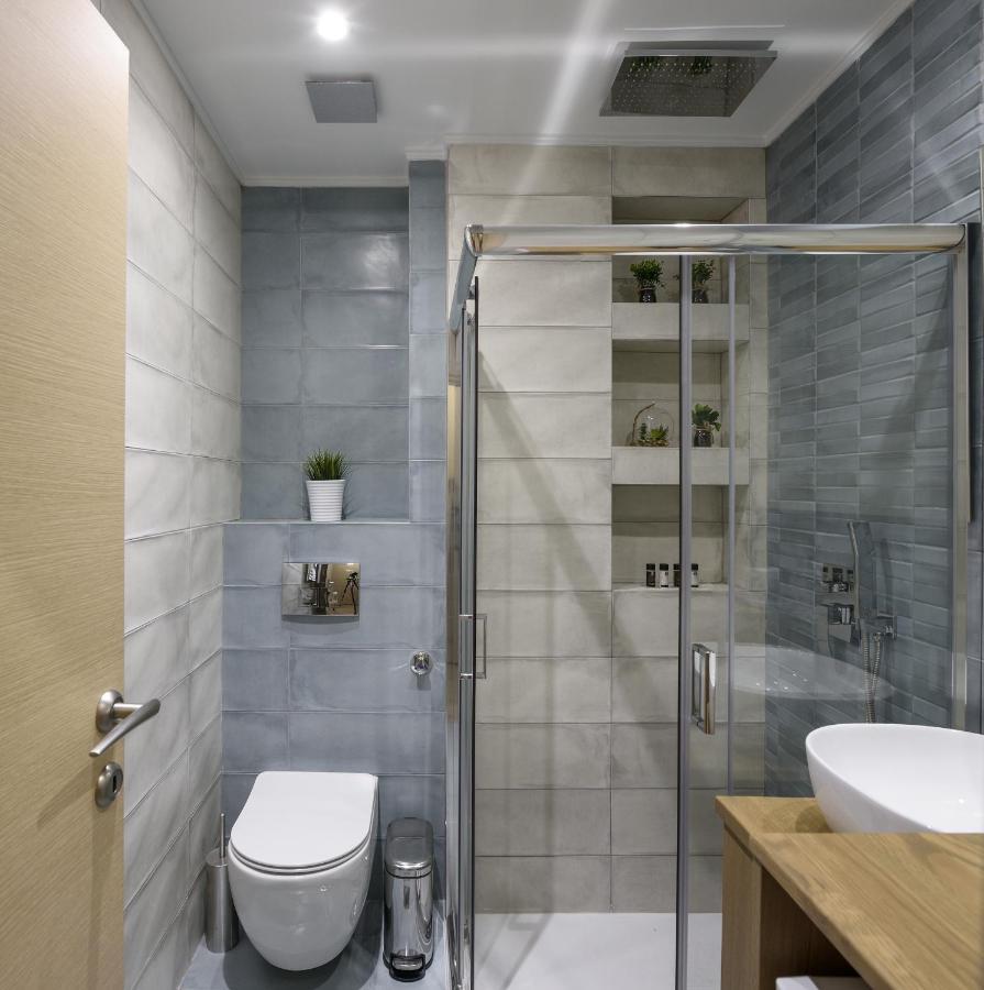 Τhe Half Root Suite In The Heart Of City Center Tesalónica Exterior foto