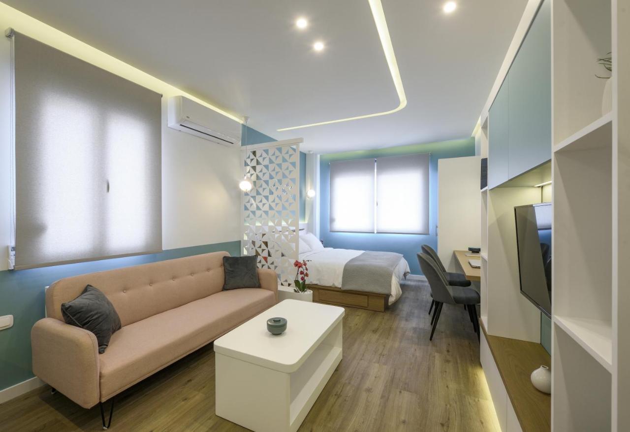 Τhe Half Root Suite In The Heart Of City Center Tesalónica Exterior foto